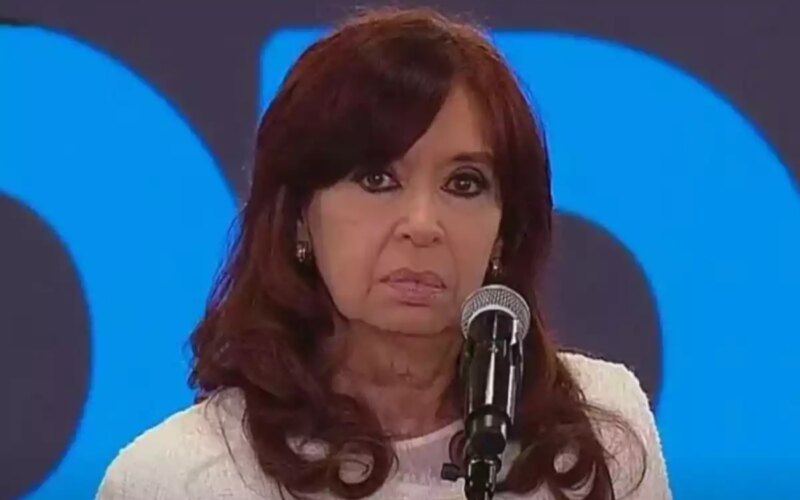 “Día D para Cristina: Destino Comodoro Py y Cara a Cara con la Justicia”