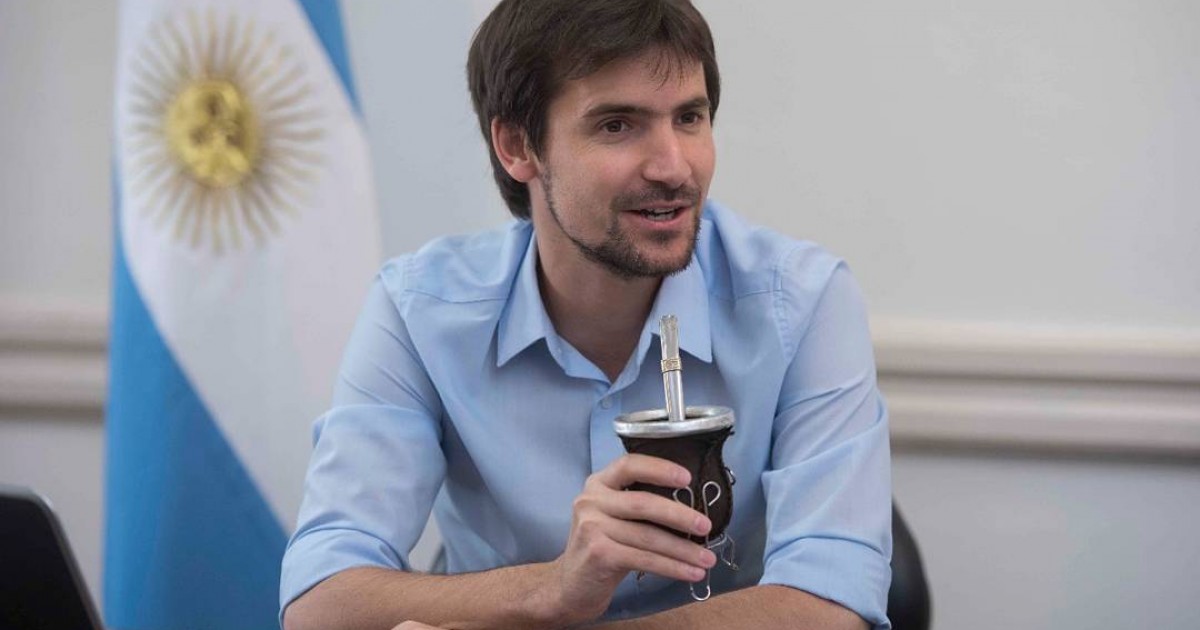 ¡Escándalo en la Sexta Sección! Revelaciones sobre oscuros negocios políticos sacuden la región.