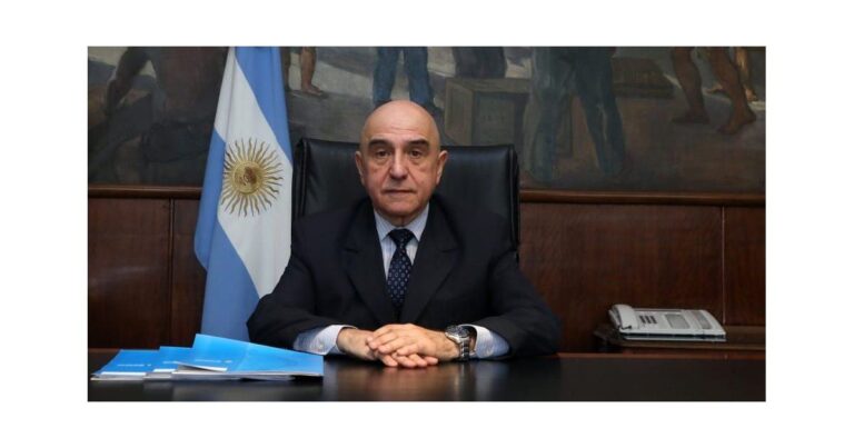 Alejandro Vilches, el bombero de Javier Milei para enfriar la ANDIS: un burócrata profesional en acción.