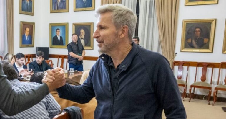 Alianza entre Frigerio y LLA: Estrategia para vencer al peronismo en Entre Ríos