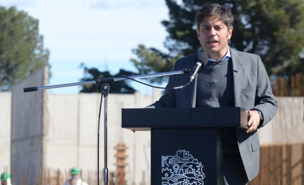 Axel Kicillof visita Bahía Blanca para supervisar avance de obras y reafirmar compromiso con la ciudad.