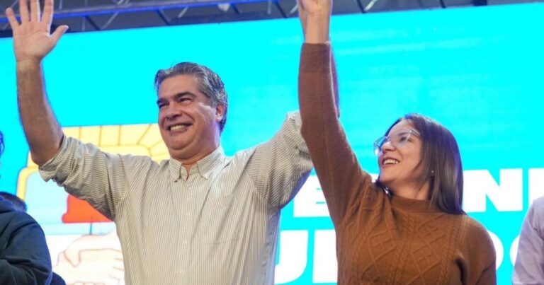 Capitanich lidera boleta de senadores en Chaco y desafía a Mayans