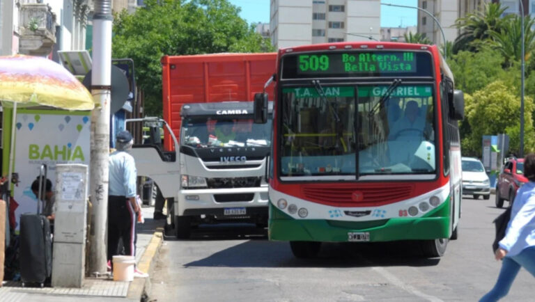 Cortes de calles y desvíos de colectivos en Bahía Blanca: ¡Conocé los cambios en los recorridos!