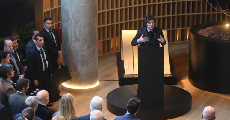 Defensa de Milei a droguería Suizo Argentina en medio de escándalo de coimas