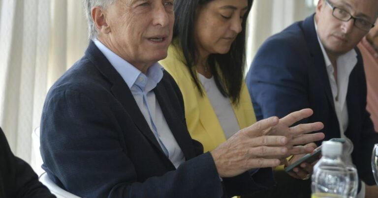 División en el PRO de Córdoba: llamado a la abstención de Macri y alianzas partidarias para las elecciones legislativas.
