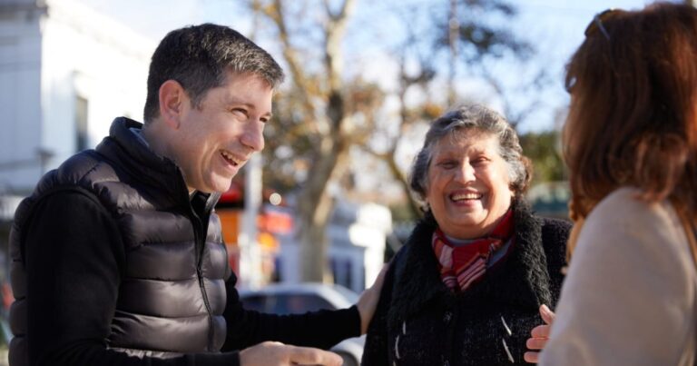 Domenichini critica el mileismo y kirchnerismo como parte del mismo problema.
