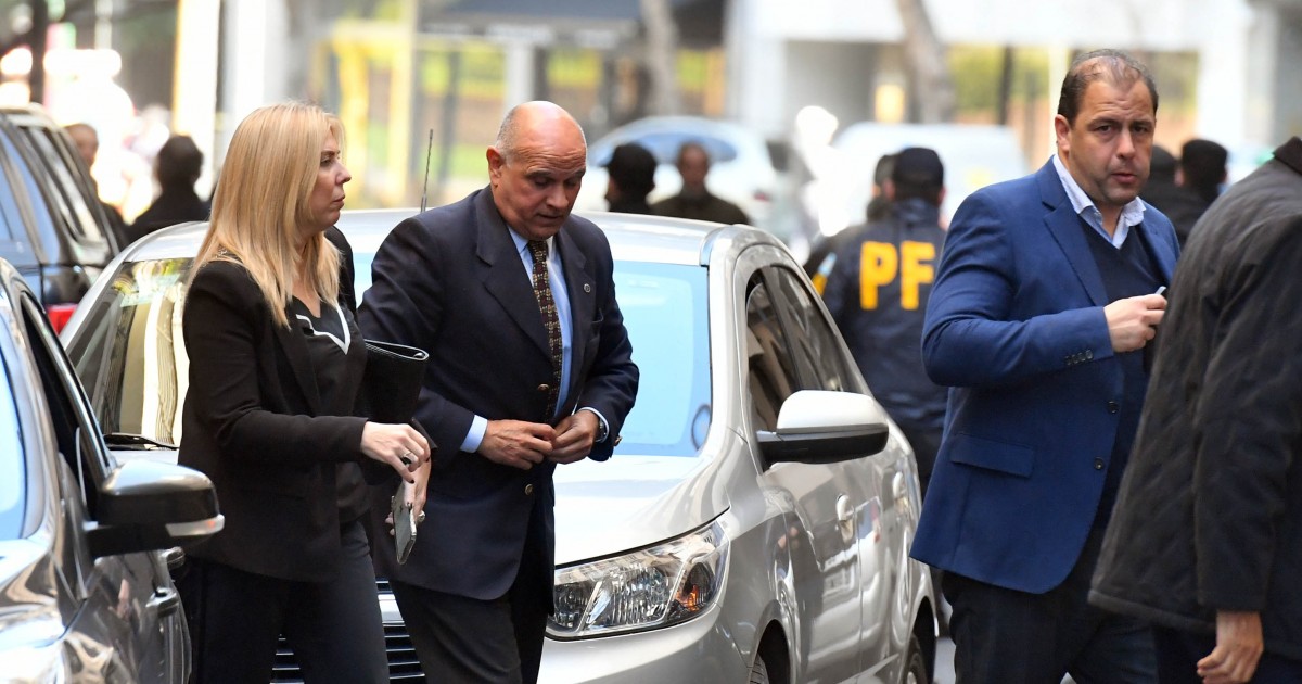Escándalo de coimas en Andis revelado por LPO y archivado por Rívolo.