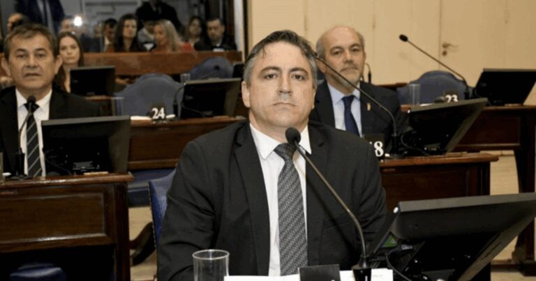 Francisco Paoltroni vuelve para desafiar a Gildo Insfrán en La Libertad Avanza, ¿quién ganará?