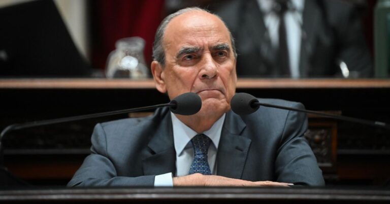 Guillermo Francos da informe: defiende a Menem, justifica contratos y blindaje a Milei