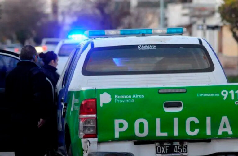 Hombre aprehendido por amenazar de muerte a su padre en Bahía Blanca.