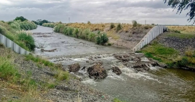 Inversión millonaria para renovar y ampliar acueducto en General Daniel Cerri: ¡Conocé los detalles!