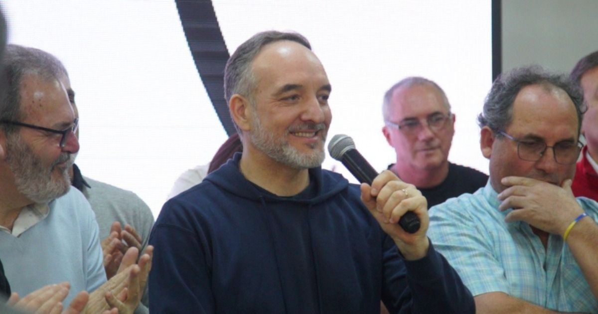 Martín Doñate relegado: el senador ajusta sus planes tras ruptura con Weretilneck.