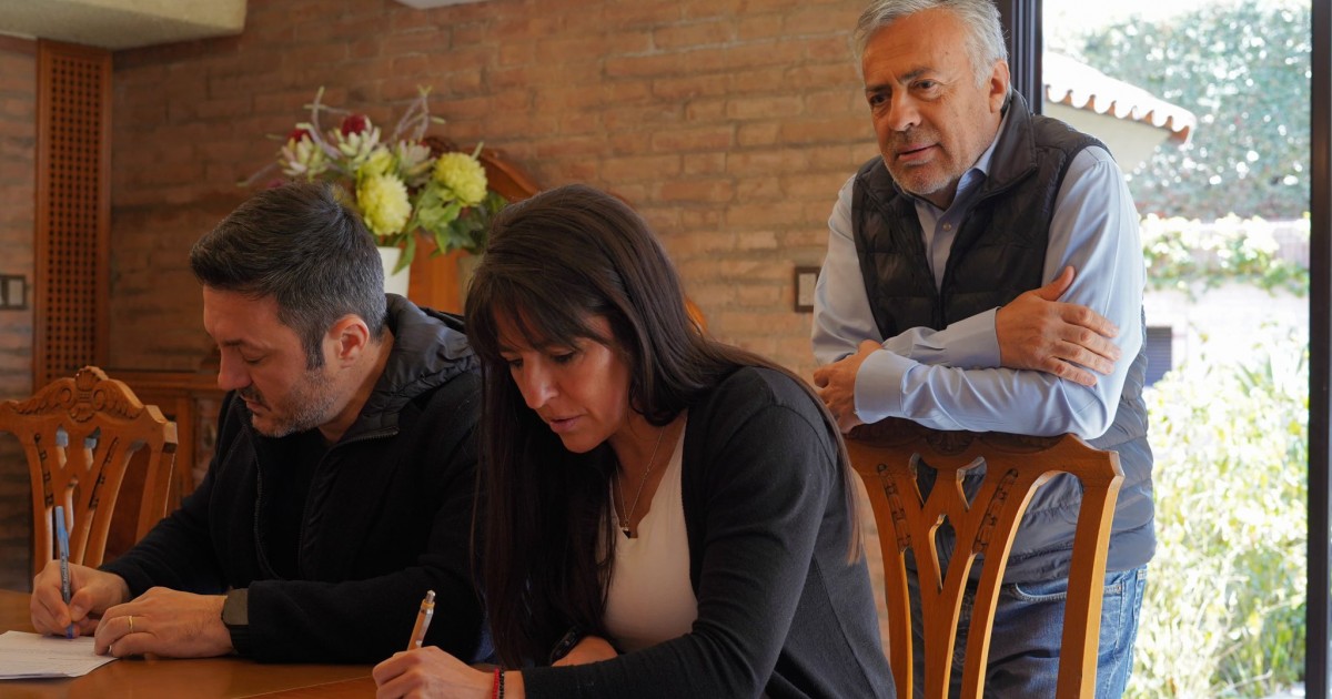 Petri se lanza como diputado en acuerdo forzado con Cornejo y apunta a la gobernación en 2027.