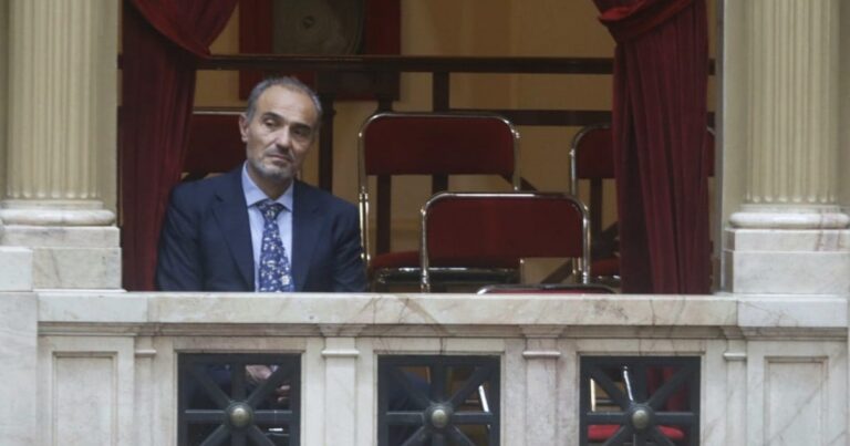 Presión del PRO: Lule Menem culpa al kirchnerismo por escándalo de coimas.