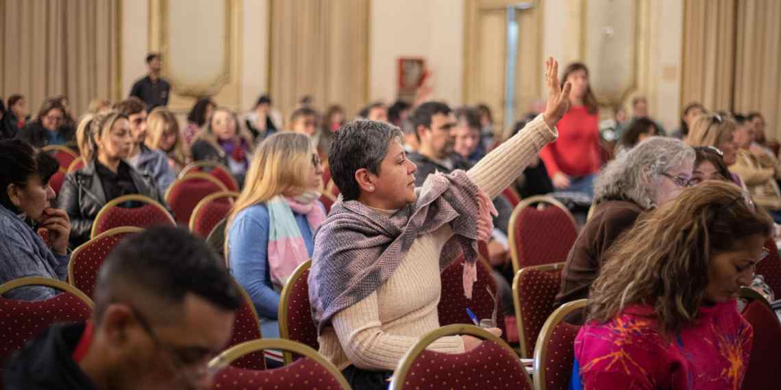 Provincia comienza capacitación presencial para autoridades de mesa en 135 municipios.