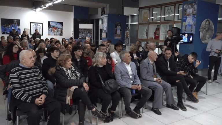 Reconocen a destacadas Glorias Deportivas en el Museo del Deporte de Bahía Blanca.