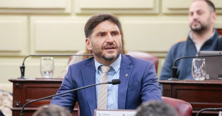 Reelección de Pullaro en Santa Fe: cambio de paradigma en el poder provincial.