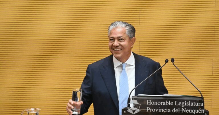 ¡Neuquén en llamas! Figueroa y La Libertad Avanza disputan el botín peronista.