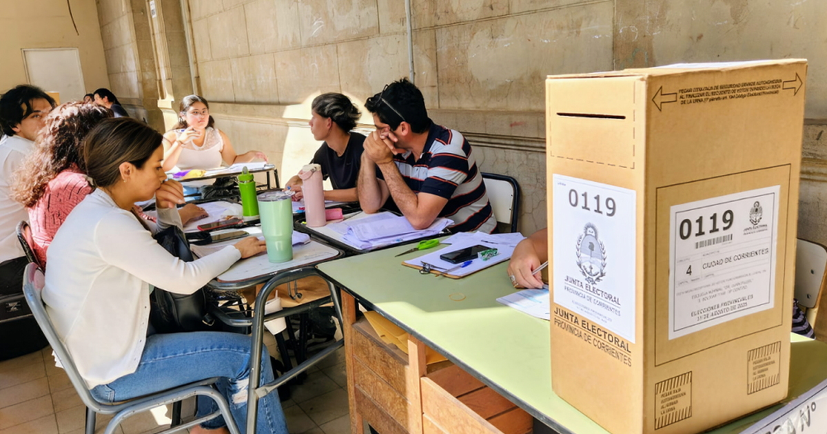 Alerta por tormentas en Corrientes genera retrasos en las elecciones provinciales. García Valdés enfrenta críticas por polémicas declaraciones.