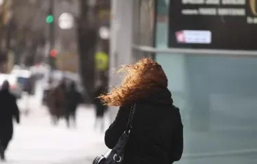 Alerta por vientos fuertes en Bahía Blanca y alrededores para mañana.