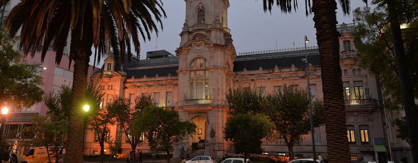 Asueto por Día de la Virgen de la Merced en Bahía Blanca: servicios afectados y horarios especiales.