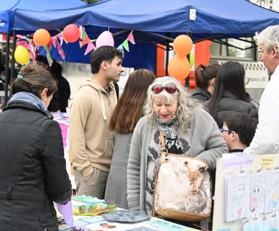 Descubre las ferias de fin de semana en Bahía Blanca: arte, gastronomía y más.