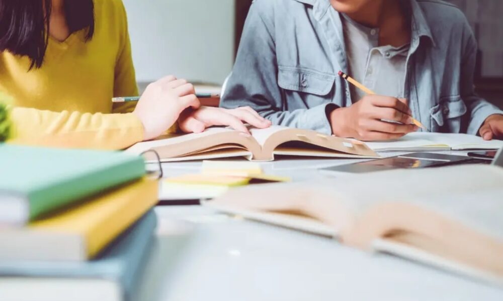 Descubrí el origen del Día del Estudiante y por qué se celebra en septiembre.