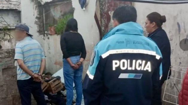 Detenidos nuevamente la pareja que robó un auto afuera del HAM: ¿Estrategia legal o error judicial?