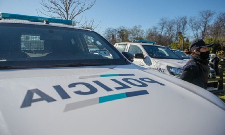 Detienen a individuo por violencia de género contra su pareja en Bahía Blanca.