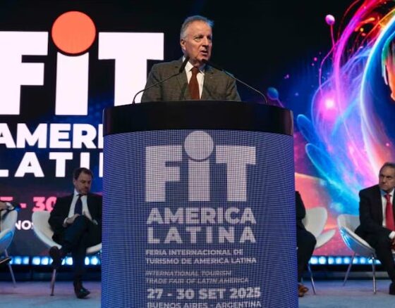 El Banco Nación ofrece créditos para viajes con descuentos y cuotas sin interés en FIT 2025