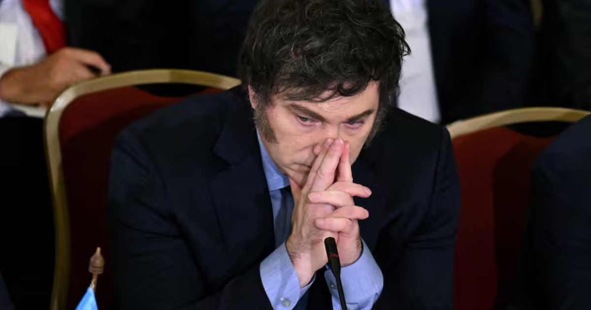 Escándalo de coimas sacude a la política nacional: caen las imágenes de Milei y Menem