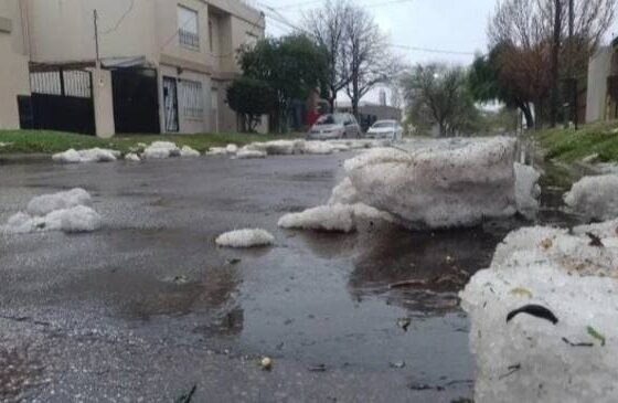Fuerte tormenta de granizo sorprende a La Pampa durante la madrugada