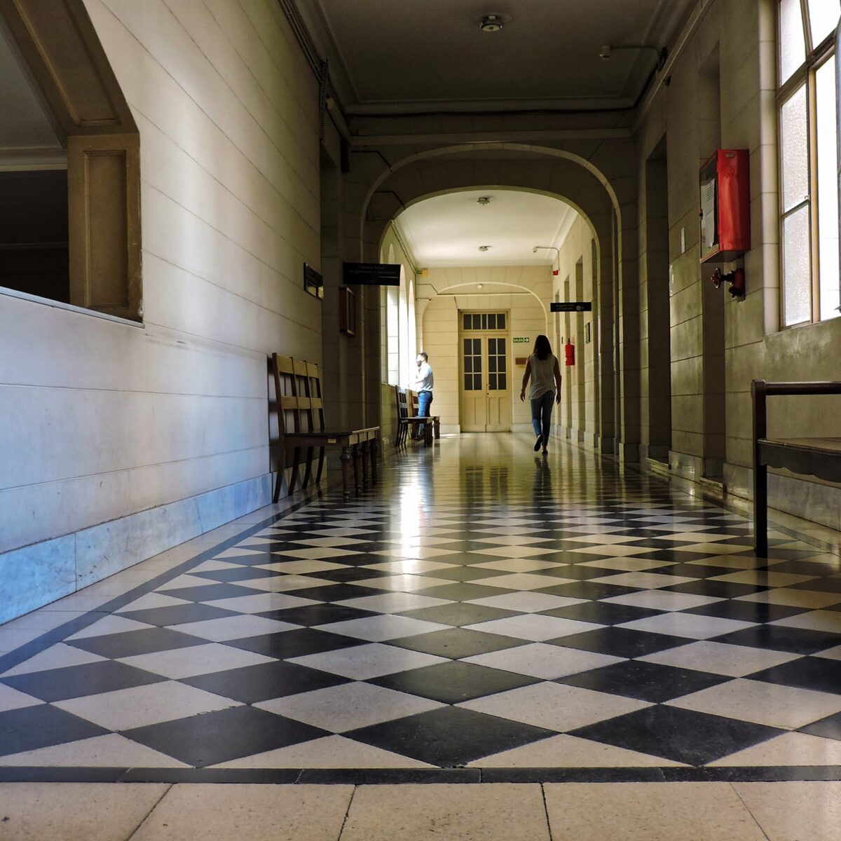 Hombre condenado a 6 años y 8 meses por asaltar a taxista con cuchillo en Bahía Blanca