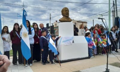 Ingeniero White conmemora 140 años de historia y unidad en su aniversario