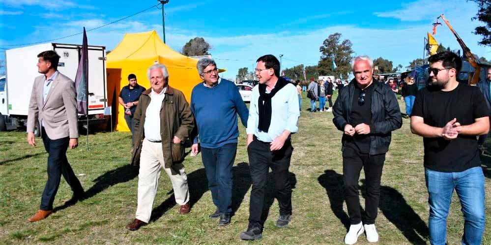 Intendente Chalde garantiza respaldo a la producción en Exposición de la Sociedad Rural de Dorrego.