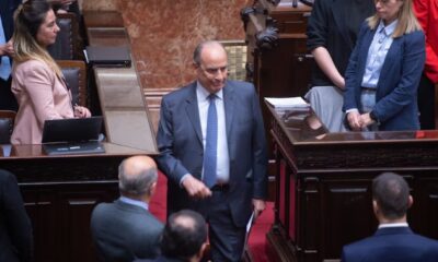 La oposición planea avanzar con moción de censura contra el jefe de Gabinete Francos.