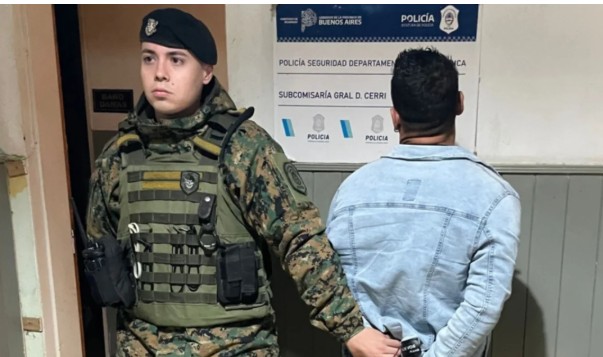 Operativo en Cerri: Detienen a persona con pedido de captura por violencia familiar.