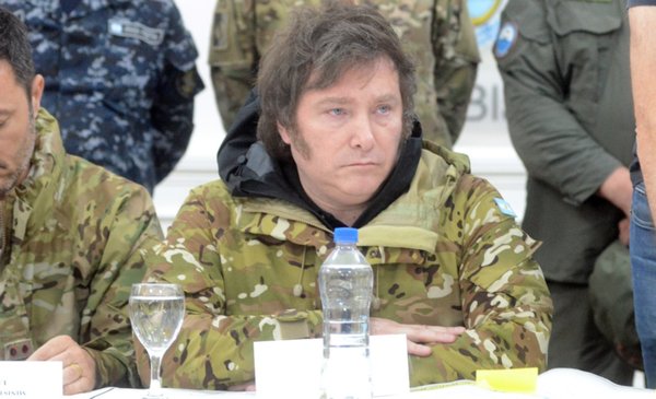 Polémico recorte de fondos tras triunfo de Milei en Bahía: afectados por inundación en riesgo.