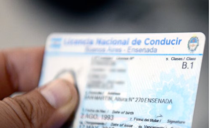 Suspensión momentánea de trámites de licencia de conducir por problemas en sistema CENAT.