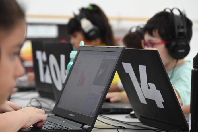 ¡Comienza la diversión! Talleres para niños y MiniHub en Bahía Blanca.