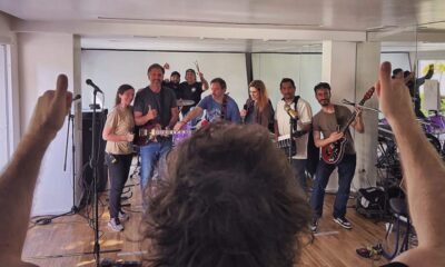 Alerta del Financial Times: Argentina pierde 9,5 mil millones de dólares en fuga financiera.