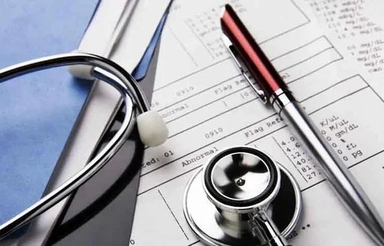 Creciente migración de pacientes de prepaga al sistema público de salud amenaza con colapso.