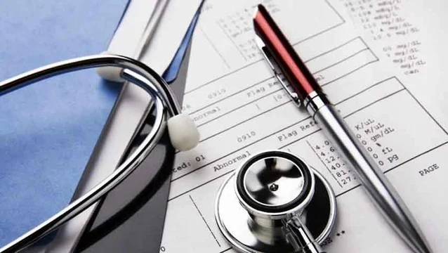 Creciente migración de pacientes de prepaga al sistema público de salud amenaza con colapso.