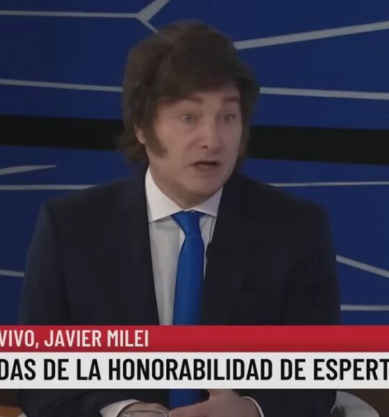 Denuncian a Milei por declaraciones que implican abuso de autoridad y manipulación judicial.