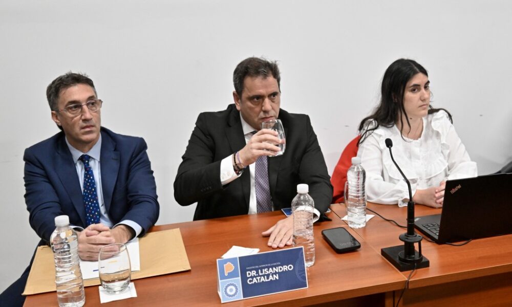 El Gobierno dispuesto a gastar 12 mil millones en reimpresión de boletas electorales.