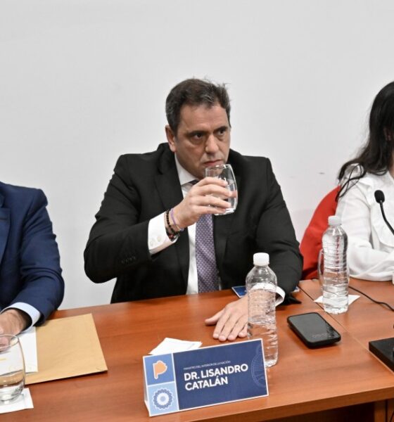 El Gobierno dispuesto a gastar 12 mil millones en reimpresión de boletas electorales.