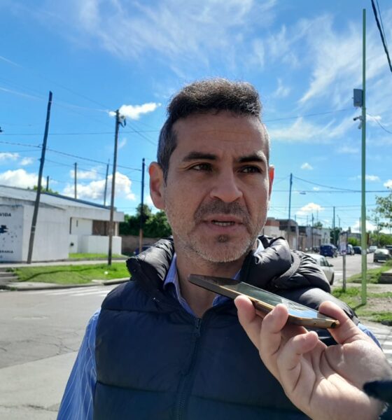 Enojo en sociedad de fomento de Noroeste por no ser avisados del acto de aniversario. Presidente expresa disconformidad con la falta de comunicación municipal.