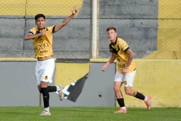 Olimpo logró una importante victoria ante Bella Vista en la Liga del Sur