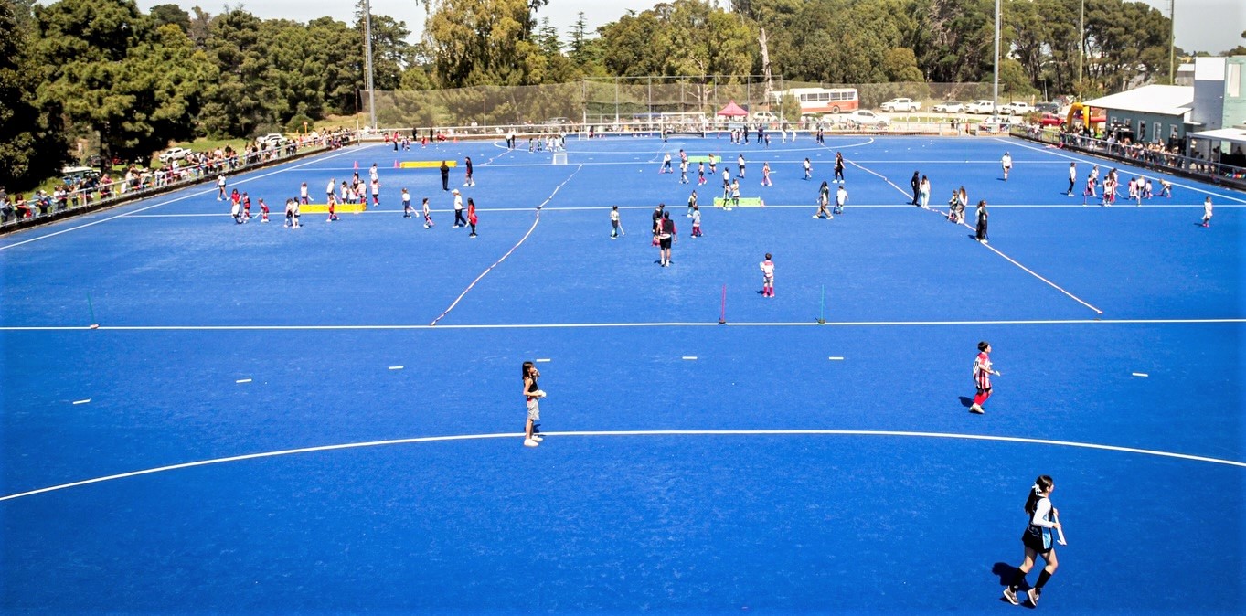 Encuentro de categorías minis de hockey en Monte Hermoso el deporte como espacio de crecimiento