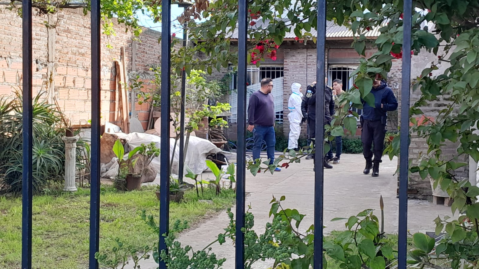 Detenido por el doble crimen de madre e hija en el barrio Thompson